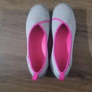 CROCS Women's Flats in Gray and Pink
